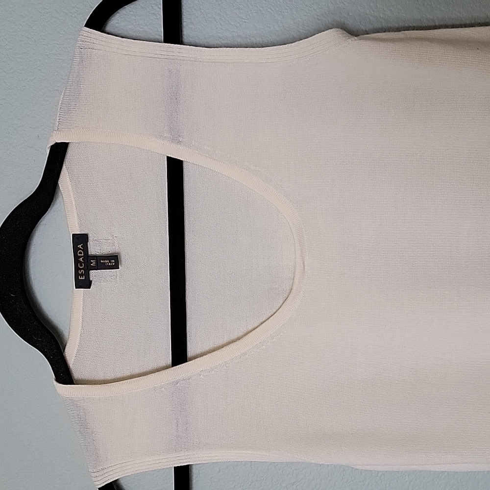 Escada Clean Girl Basic Medium Cream Sleeveless V… - image 3